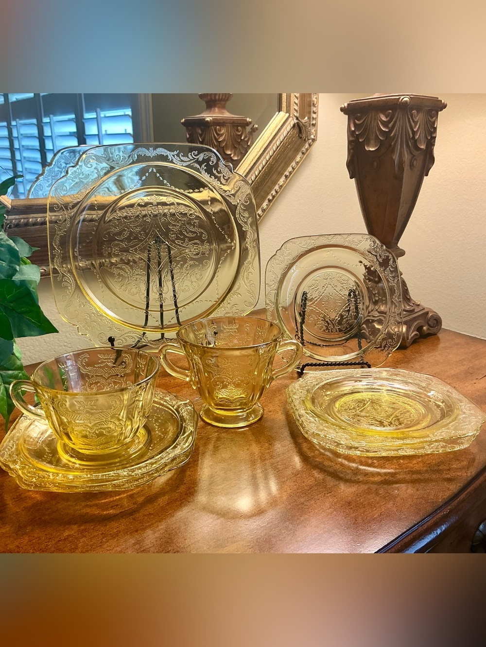 Vintage Lot of Authentic Federal Glass “Madrid” Pattern in Classic Warm Amber